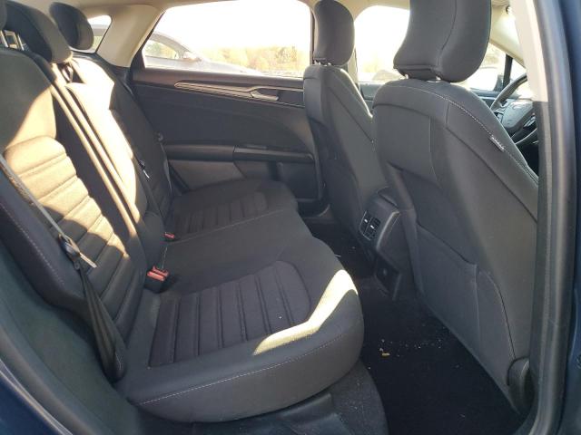 3FA6P0HD3KR231030 - 2019 FORD FUSION SE Blau Foto 10