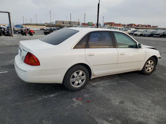 4T1BF28B12U210882 - 2002 TOYOTA AVALON XL WHITE photo 3