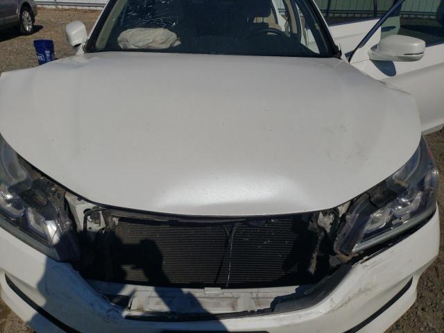1HGCR2F72HA134440 - 2017 HONDA ACCORD EX WHITE photo 11
