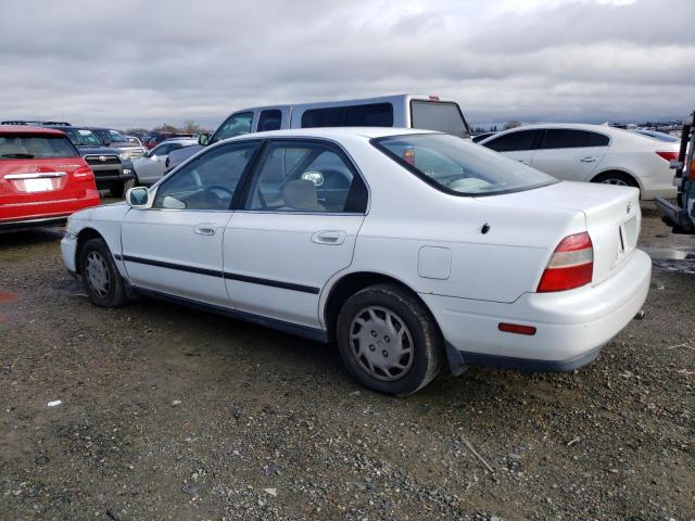 1HGCD5644RA056542 - 1994 HONDA ACCORD LX WHITE photo 2