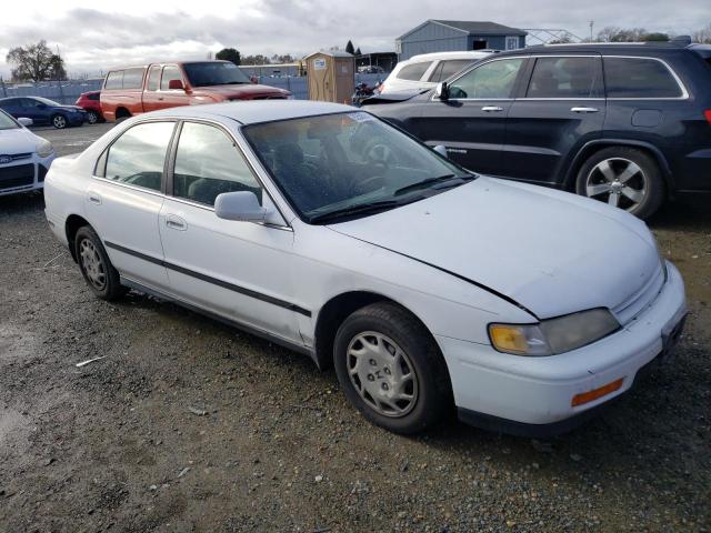 1HGCD5644RA056542 - 1994 HONDA ACCORD LX WHITE photo 4