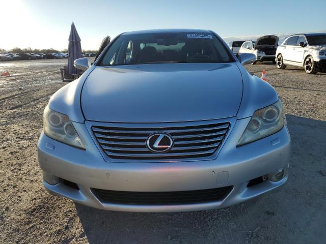 JTHGL5EF3A5038552 - 2010 LEXUS LS 460L SILVER photo 5