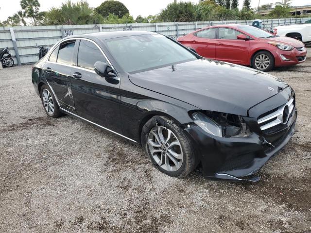 55SWF4JB6GU163858 - 2016 MERCEDES-BENZ C 300 BLACK photo 4