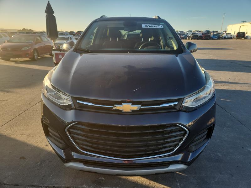 3GNCJLSB7JL340056 - 2018 CHEVROLET TRAX 1LT Көк фото 5