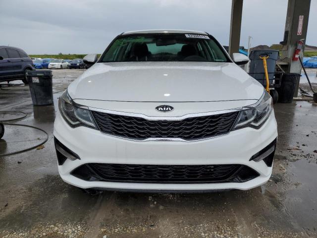 5XXGT4L35LG411173 - 2020 KIA OPTIMA LX WHITE photo 5