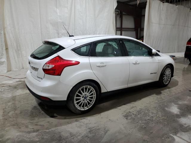 1FADP3R4XDL201869 - 2013 FORD FOCUS BEV WHITE photo 3