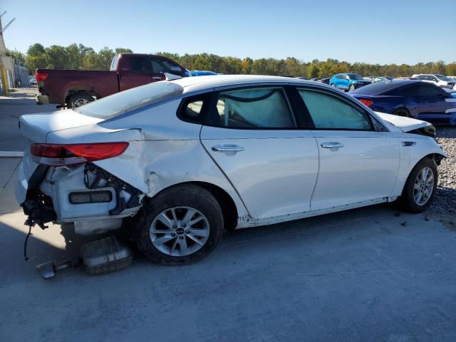 5XXGT4L39JG192814 - 2018 KIA OPTIMA LX WHITE photo 3