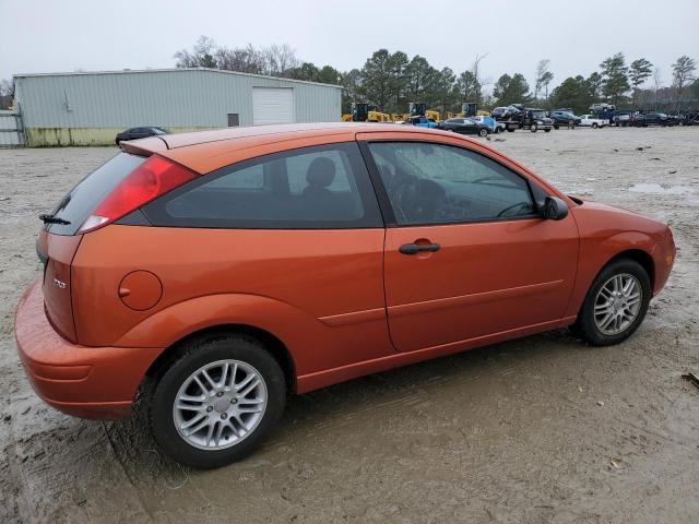 3FAFP31N65R145610 - 2005 FORD FOCUS ZX3 ORANGE photo 3