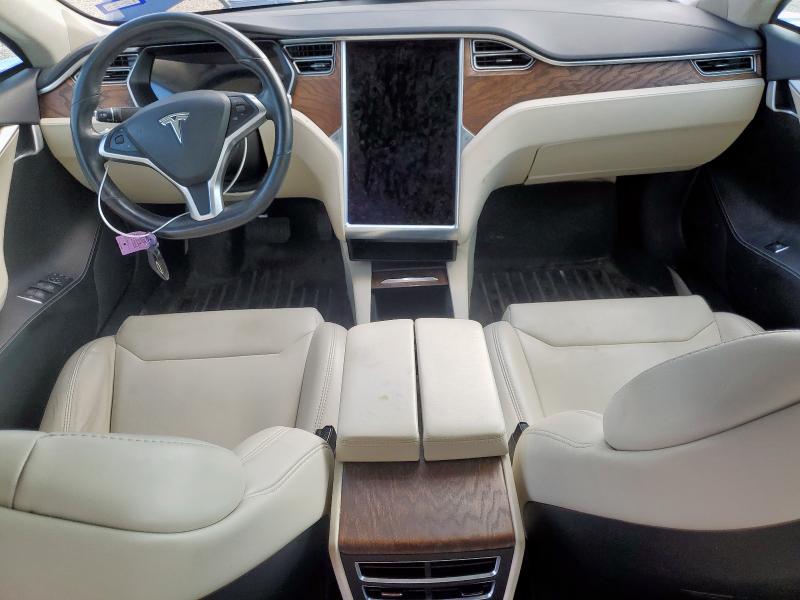 5YJSA1E28HF229285 - 2017 TESLA MODEL S ლურჯი ფოტო 8
