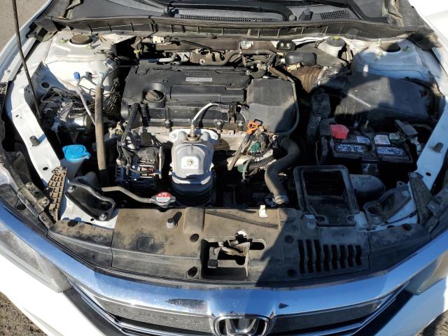 1HGCR2F3XGA166676 - 2016 HONDA ACCORD LX WHITE photo 11