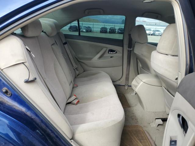 4T1BF3EK5BU585930 - 2011 TOYOTA CAMRY BASE BLUE photo 10