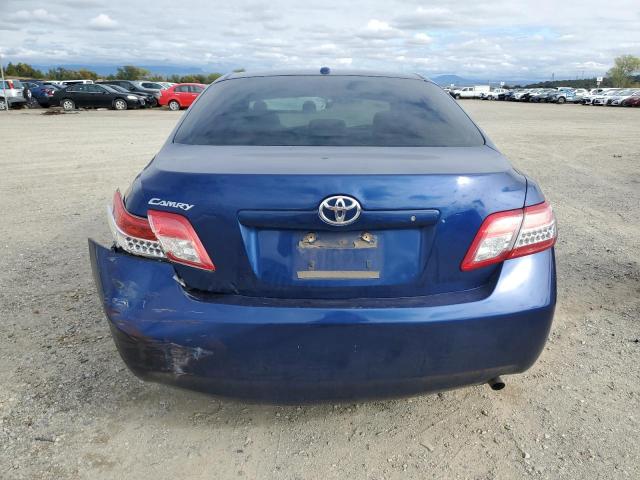 4T1BF3EK5BU585930 - 2011 TOYOTA CAMRY BASE BLUE photo 6