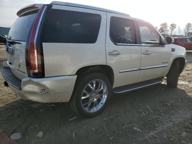 1GYS4AEF9BR268036 - 2011 CADILLAC ESCALADE CREAM photo 3