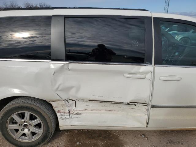 2C4RC1BGXCR207939 - 2012 CHRYSLER TOWN & COU TOURING WHITE photo 11