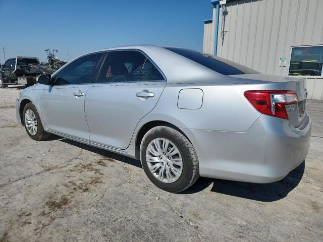 4T4BF1FK1DR335404 - 2013 TOYOTA CAMRY L SILVER photo 2