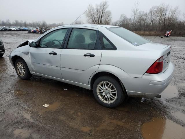 1FAFP34N77W150374 - 2007 FORD FOCUS ZX4 SILVER photo 2