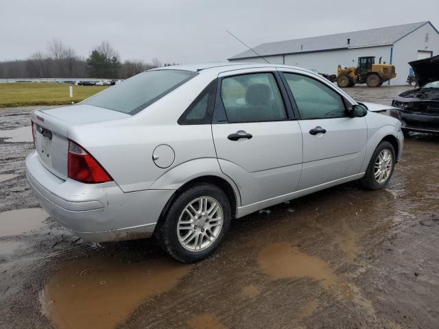 1FAFP34N77W150374 - 2007 FORD FOCUS ZX4 SILVER photo 3