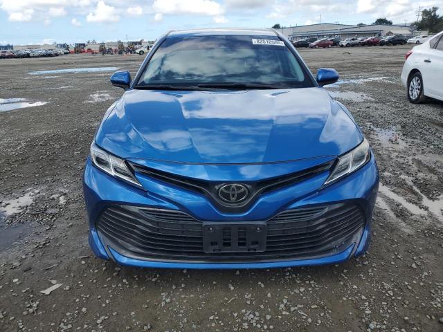 4T1C11AK2LU306688 - 2020 TOYOTA CAMRY LE BLUE photo 5
