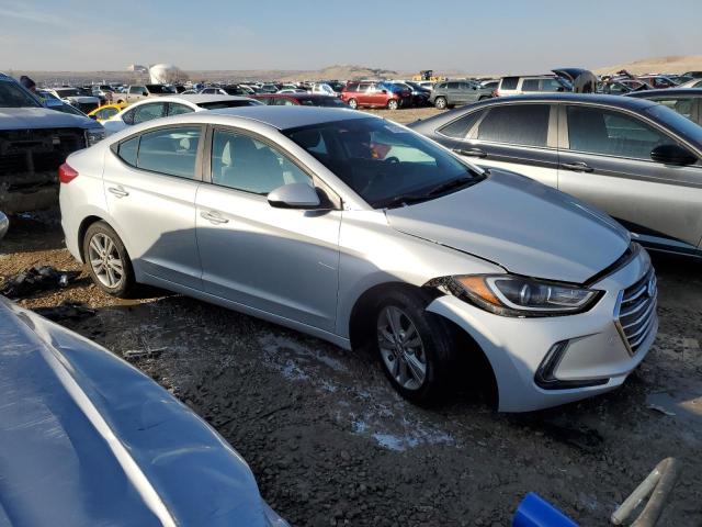 KMHD84LF0HU105543 - 2017 HYUNDAI ELANTRA SE SILVER photo 4