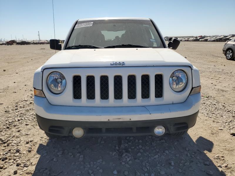1C4NJPBA7HD148491 - 2017 JEEP PATRIOT SPORT WHITE photo 5