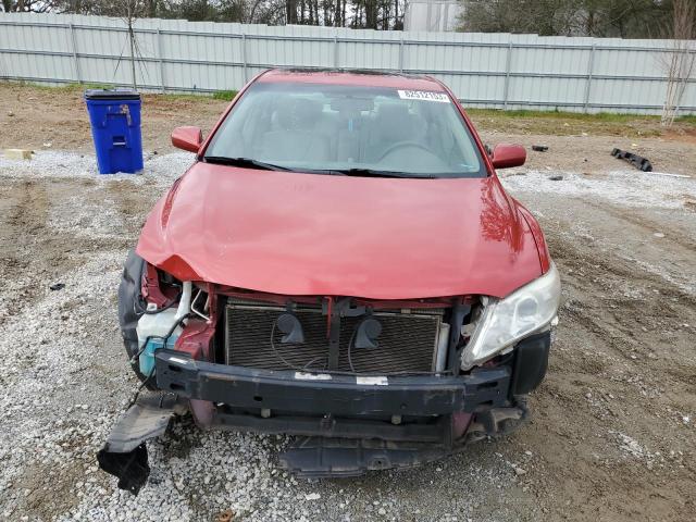 4T1BF3EK8BU733763 - 2011 TOYOTA CAMRY BASE RED photo 5