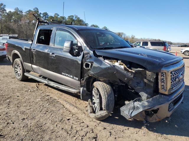 1N6BA1F49JN542575 - 2018 NISSAN TITAN XD SL BLACK photo 4