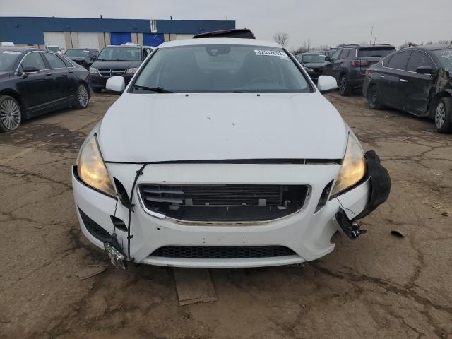 YV1622FS5C2046659 - 2012 VOLVO S60 T5 WHITE photo 5