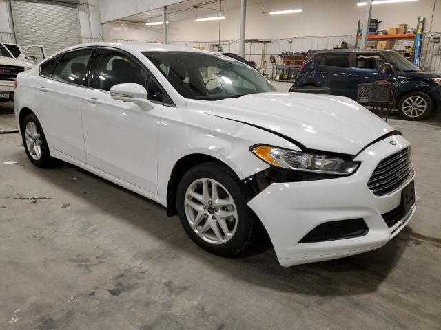 3FA6P0HD6GR328648 - 2016 FORD FUSION SE WHITE photo 4