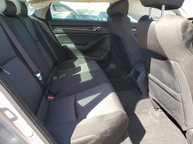 1HGCV1F17JA265273 - 2018 HONDA ACCORD LX ვერცხლისფერი ფოტო 10