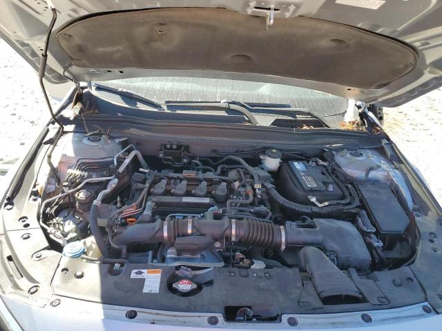 1HGCV1F17JA265273 - 2018 HONDA ACCORD LX ვერცხლისფერი ფოტო 11