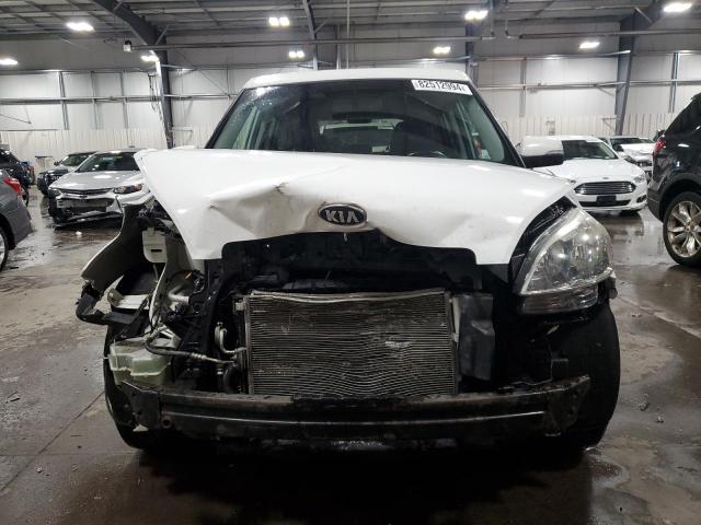 KNDJT2A68D7501144 - 2013 KIA SOUL + WHITE photo 5