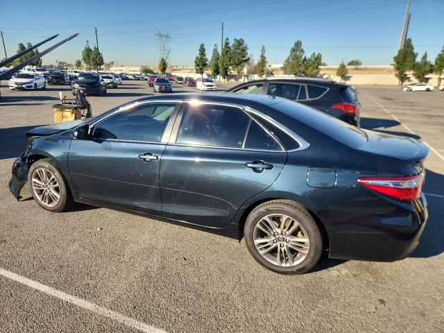 4T1BF1FK4HU336322 - 2017 TOYOTA CAMRY LE BLUE photo 2