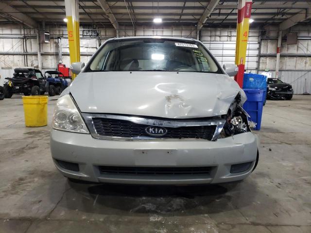 KNDMG4C72C6489886 - 2012 KIA SEDONA LX SILVER photo 5