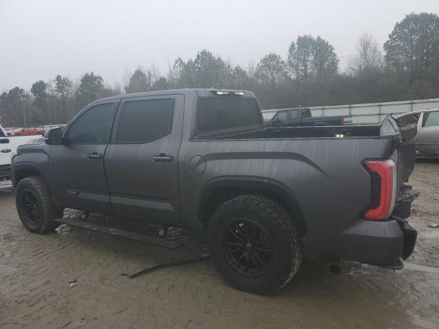 5TFNC5DB1NX012212 - 2022 TOYOTA TUNDRA CREWMAX PLATINUM Grau Foto 2