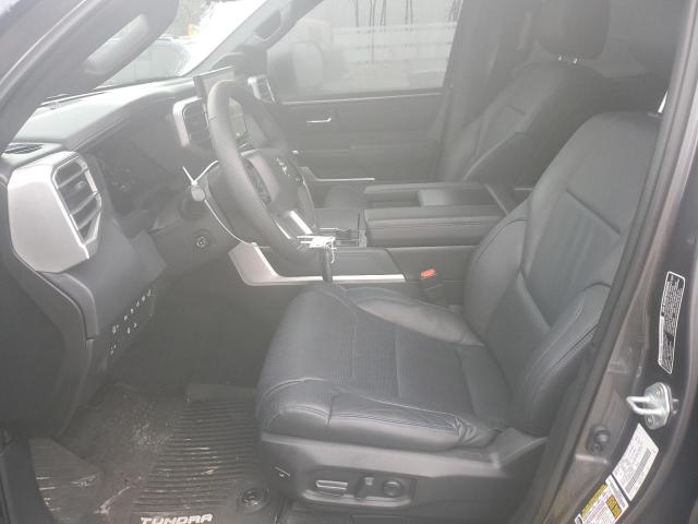 5TFNC5DB1NX012212 - 2022 TOYOTA TUNDRA CREWMAX PLATINUM Grau Foto 7