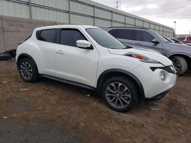 JN8AF5MV2HT750066 - 2017 NISSAN JUKE S WHITE photo 4