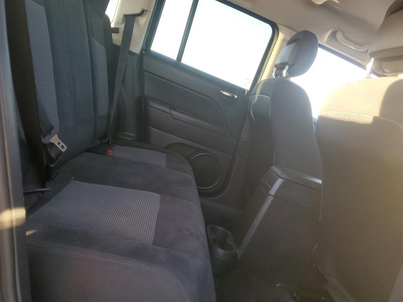 1C4NJPBB2GD562012 - 2016 JEEP PATRIOT SPORT Negro foto 10