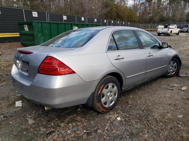 1HGCM564X7A136859 - 2007 HONDA ACCORD LX SILVER photo 3