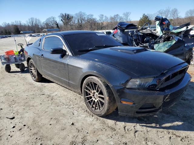 1ZVBP8AM4D5265529 - 2013 FORD MUSTANG BLACK photo 4