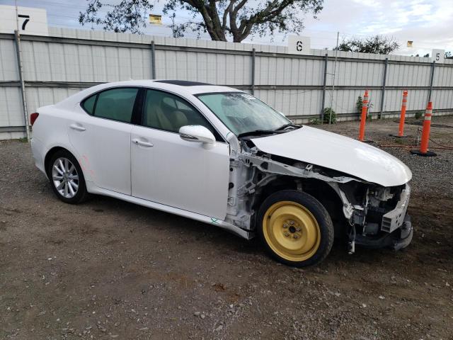 JTHBK262195086487 - 2009 LEXUS IS 250 WHITE photo 4