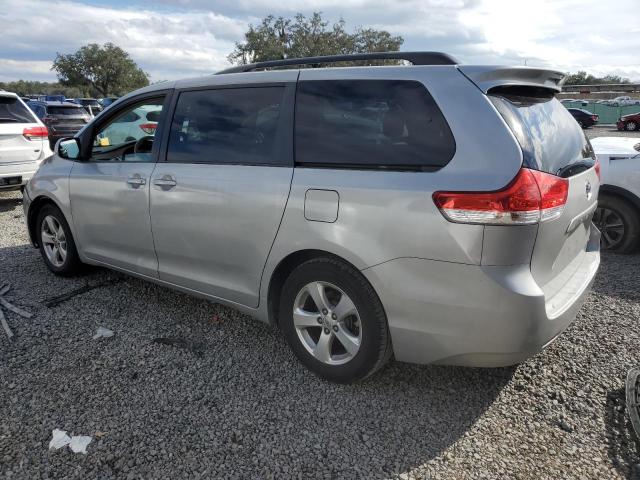 5TDKK3DC0DS351664 - 2013 TOYOTA SIENNA LE SILVER photo 2