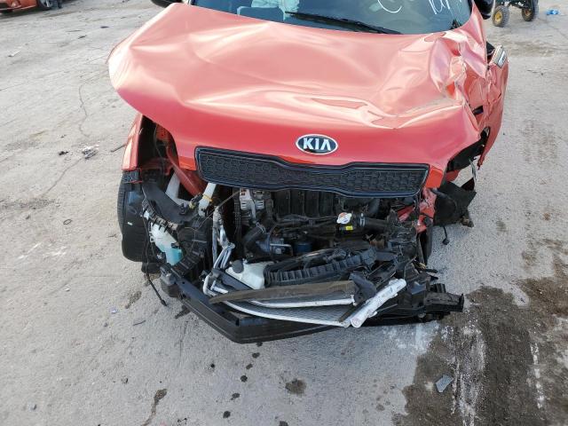 KNDJP3A56K7674272 - 2019 KIA SOUL + RED photo 11