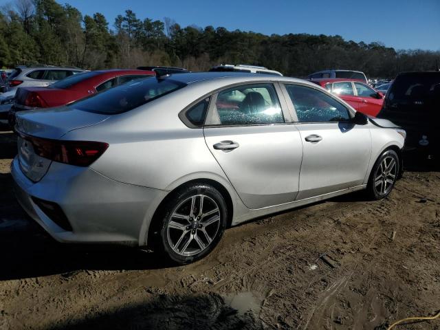 3KPF34AD1KE021511 - 2019 KIA FORTE GT LINE SILVER photo 3