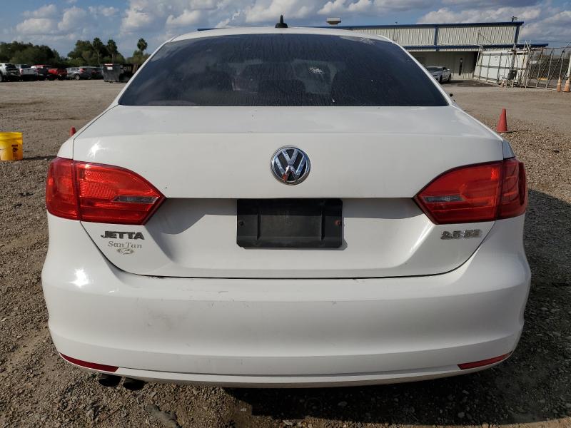 3VWDZ7AJ0BM314980 - 2011 VOLKSWAGEN JETTA SE 白色 照片 6