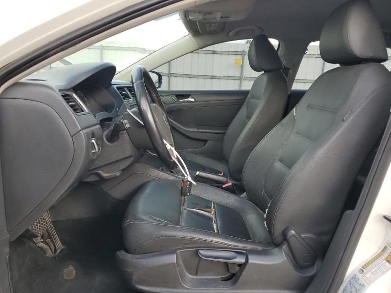 3VWDZ7AJ0BM314980 - 2011 VOLKSWAGEN JETTA SE 白色 照片 7