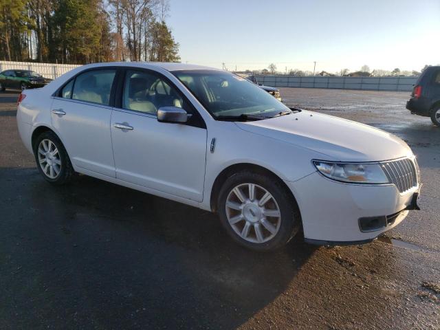 3LNHL2GC7CR834112 - 2012 LINCOLN MKZ WHITE photo 4