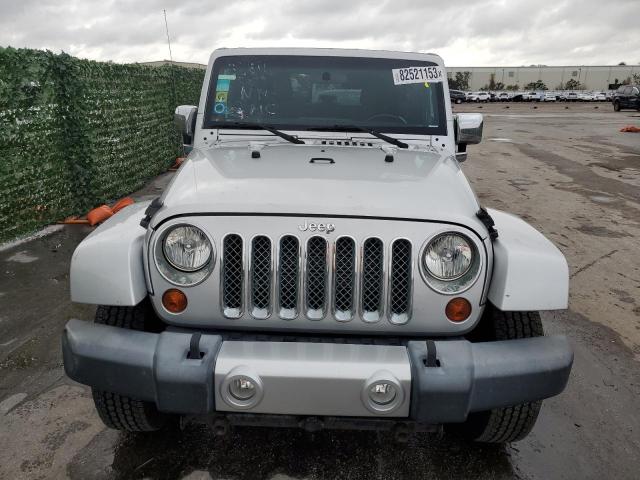 1C4AJWBG6CL168615 - 2012 JEEP WRANGLER SAHARA SILVER photo 5