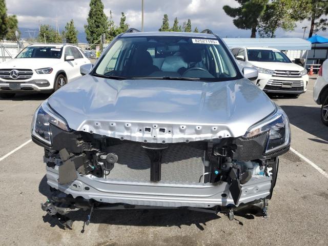 JF2SKAEC2PH518054 - 2023 SUBARU FORESTER PREMIUM Серый фото 5