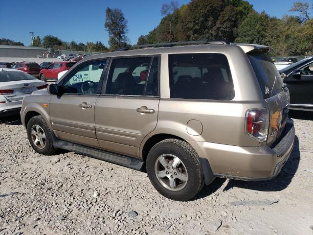 5FNYF28757B005561 - 2007 HONDA PILOT EXL CREAM photo 2