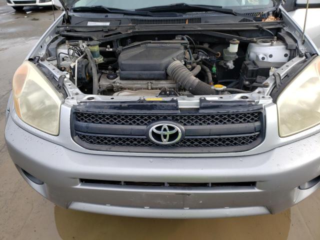 JTEHD20VX40021521 - 2004 TOYOTA RAV4 SILVER photo 12